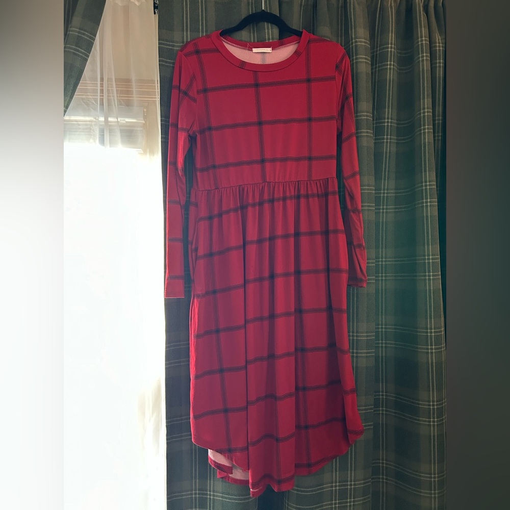 Reborn J Red and Black Plaid Dress with Long Sleeves